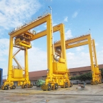 High Quality Multifunctional Straddle Carrier for Sale